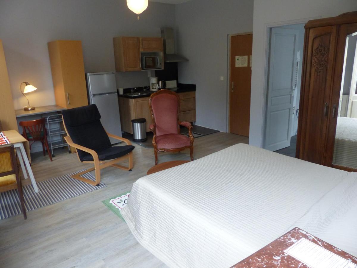 Hotel Des Thermes Bourbon-lʼArchambault Eksteriør billede