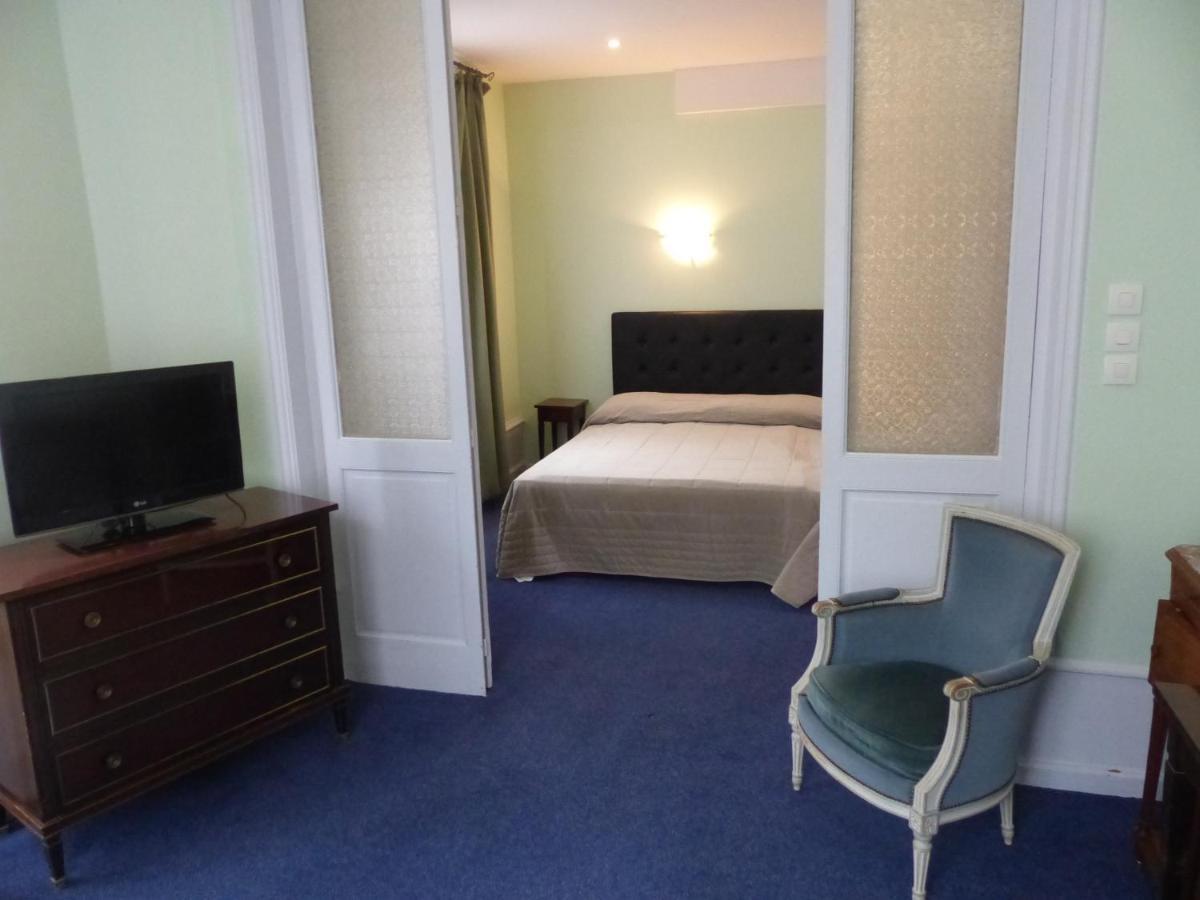 Hotel Des Thermes Bourbon-lʼArchambault Eksteriør billede
