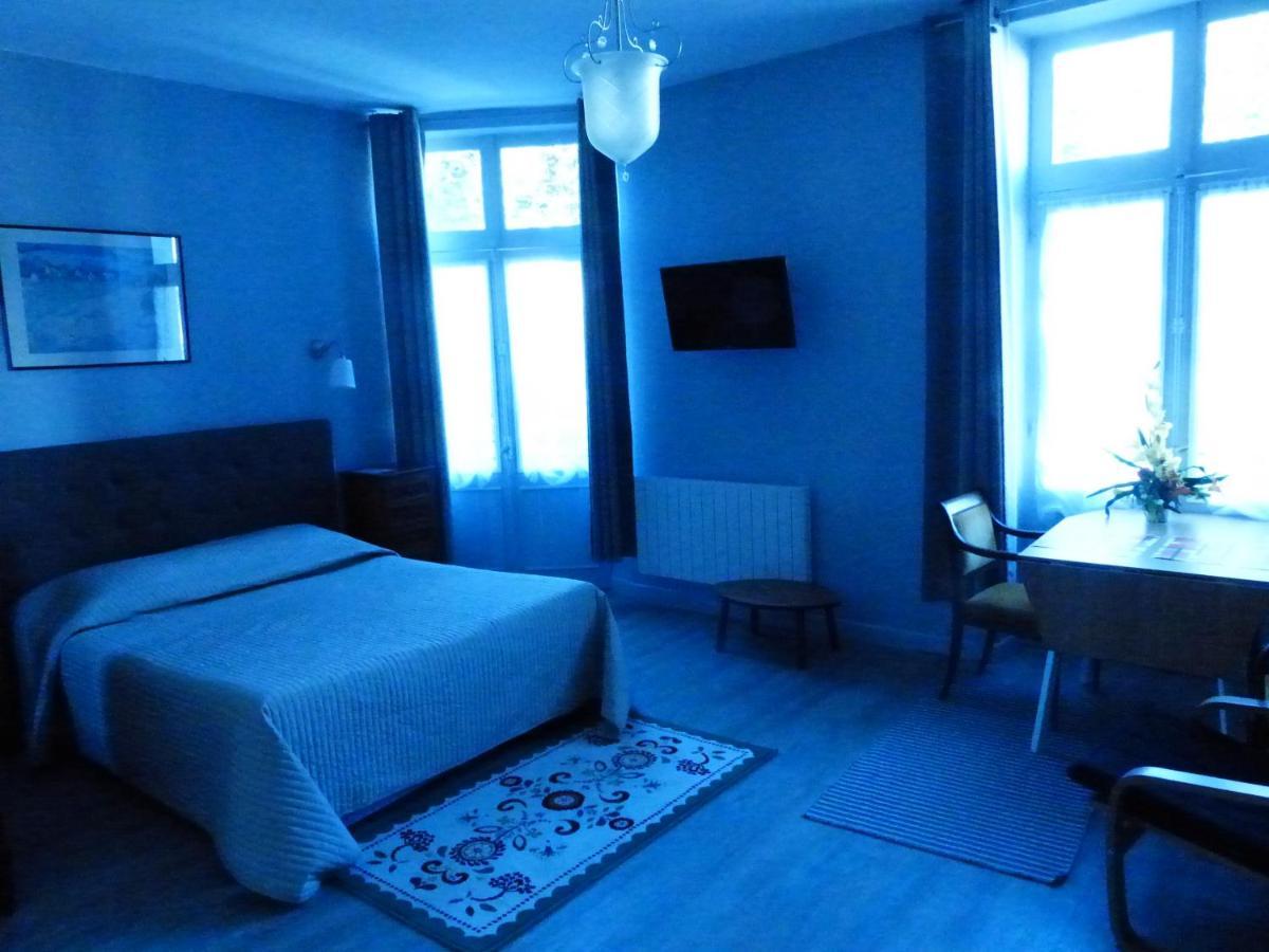 Hotel Des Thermes Bourbon-lʼArchambault Eksteriør billede