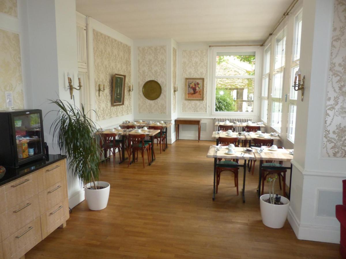 Hotel Des Thermes Bourbon-lʼArchambault Eksteriør billede